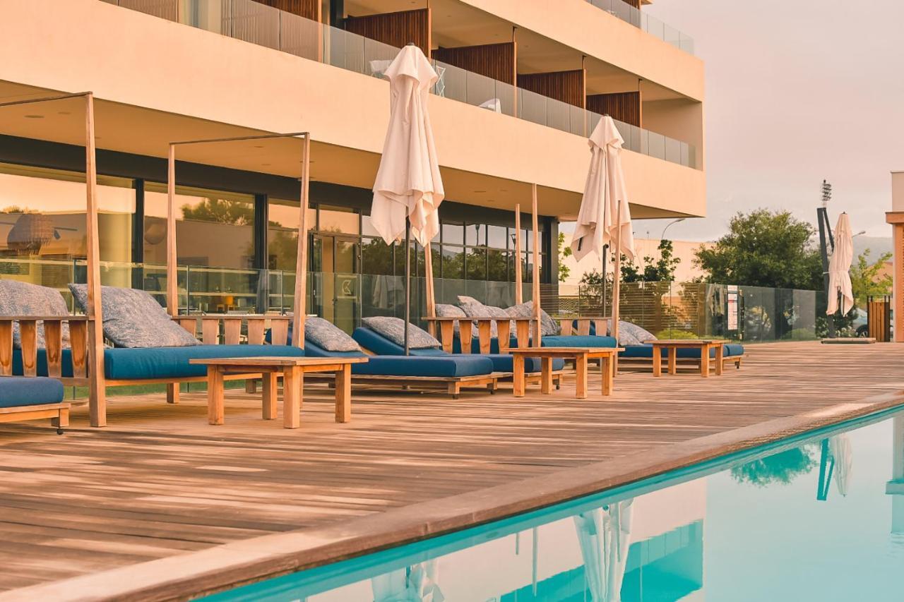 ホテル Golden Tulip Porto-Vecchio エクステリア 写真