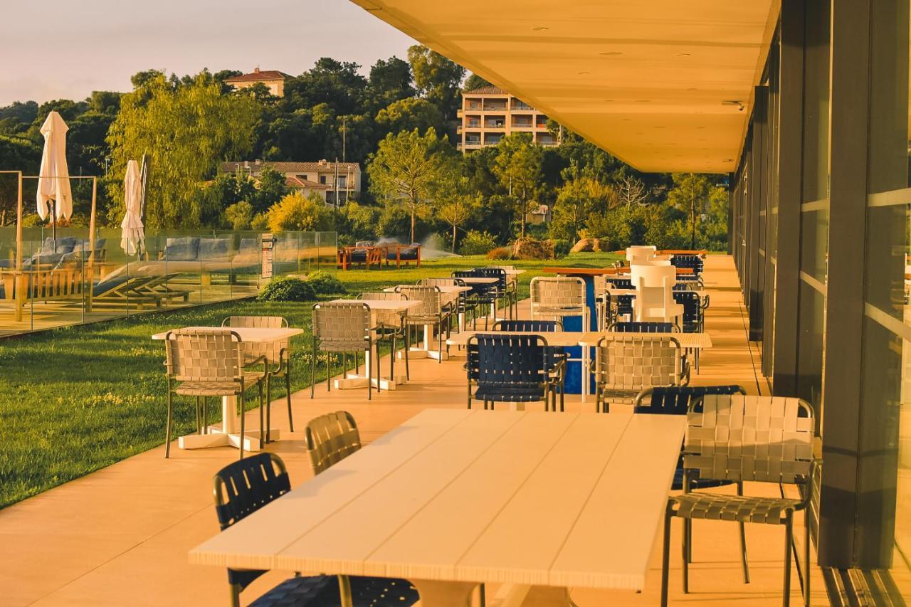 ホテル Golden Tulip Porto-Vecchio エクステリア 写真