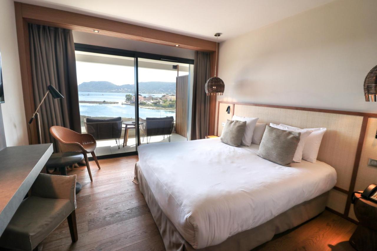 ホテル Golden Tulip Porto-Vecchio エクステリア 写真